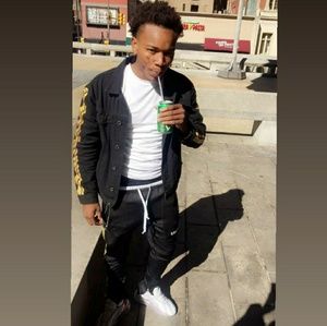 Meet your Posher, Santee